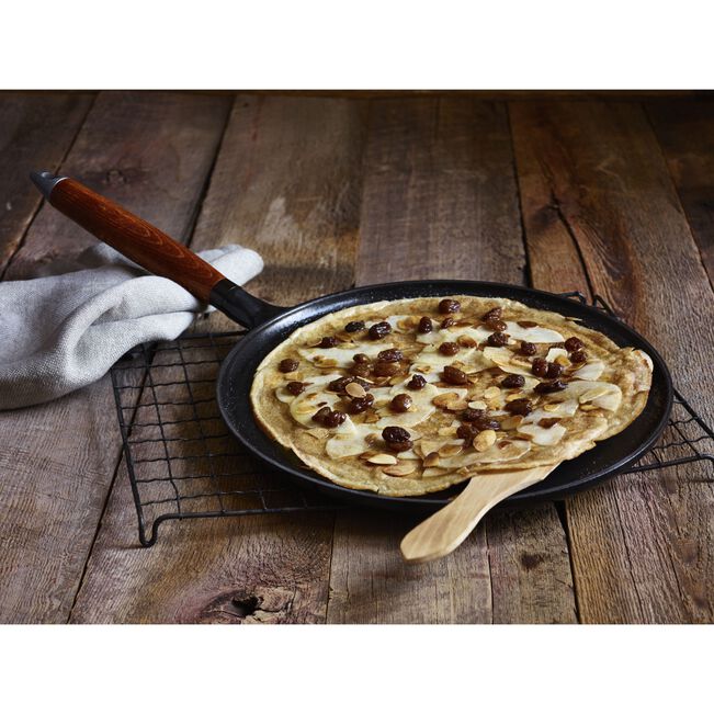 Staub Crepe Pan 11"/28CM Black with Wooden Handle