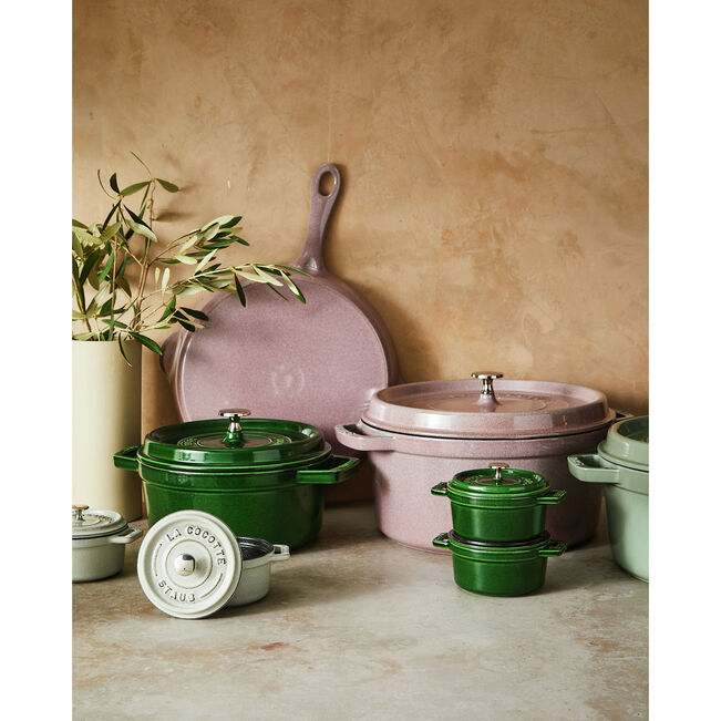 Staub Round Cocotte 3.7L/3.9-Qt Cherry Blossom