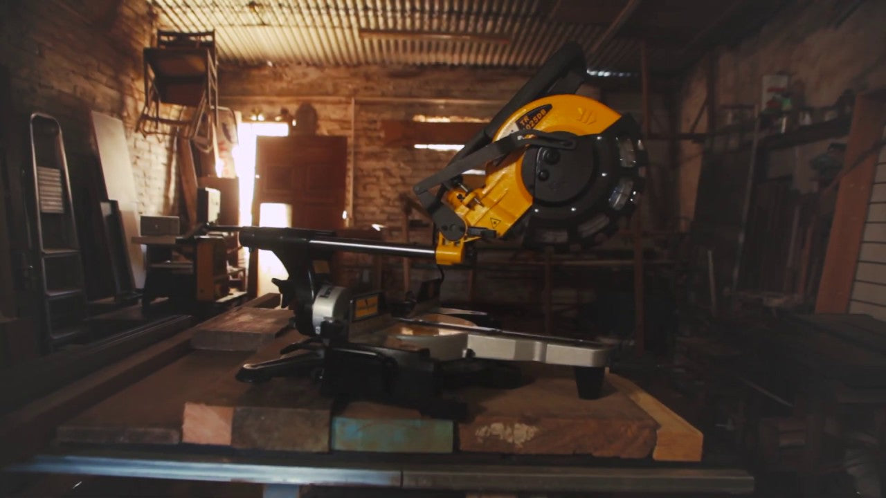 Sliding mitre saw TR1025 FEMI