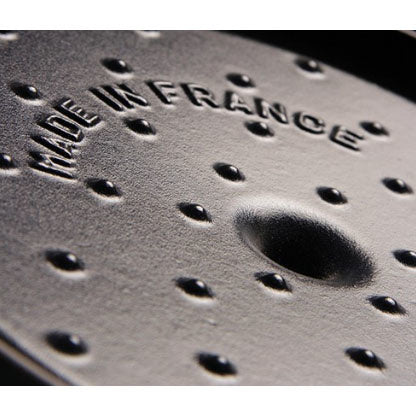 Staub Round 5.2L / 5.5-Qt Cherry Cocotte